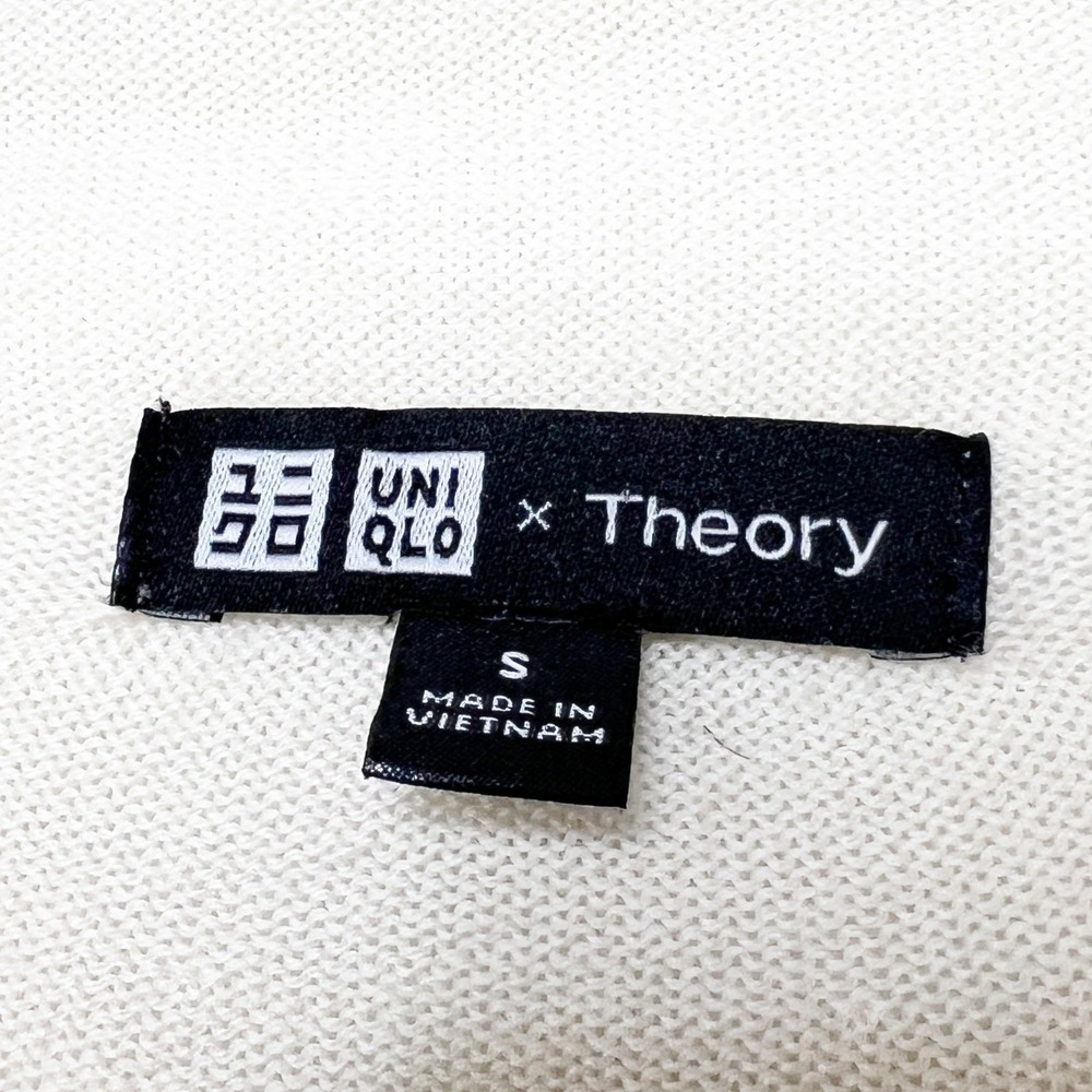 Uniqlo x Theory Womens 100% Wool Turtleneck Sweater Off White Cream Size Small - Picture 6 of 8